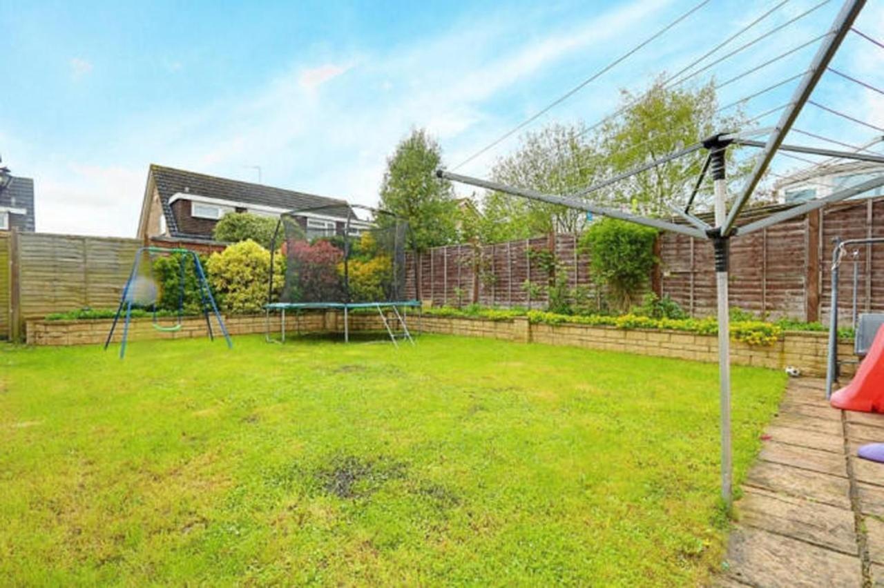 Hotel Beautiful House In Ruislip Northwood  Exterior foto