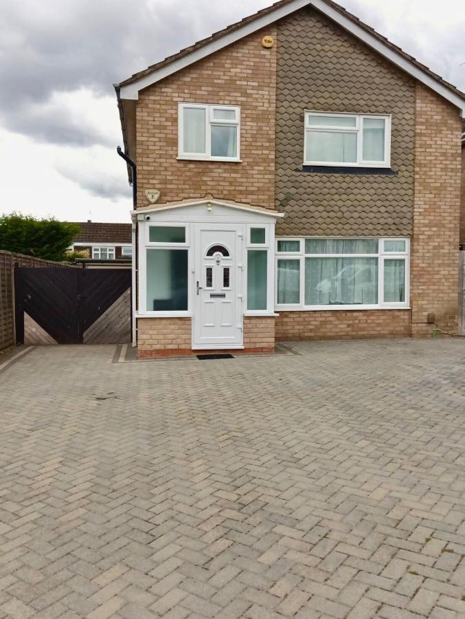 Hotel Beautiful House In Ruislip Northwood  Exterior foto